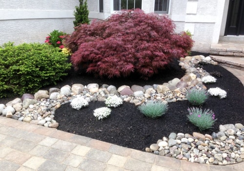 Proper Techniques for Mulching: How to Create a Beautiful and Low-Maintenance Landscape